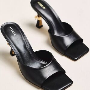 Maeve Metal Bow Open-Toe Mule Heels – Black Size 7.5